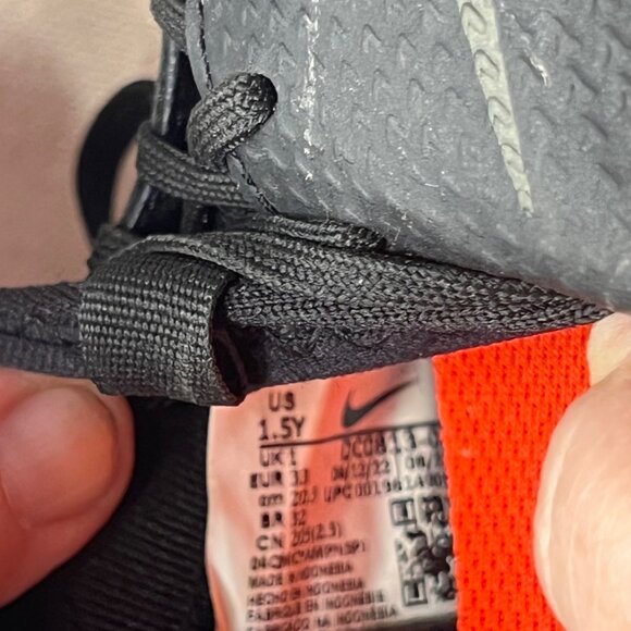 Nike Kids' Phantom Luna 2 Academy Turf Soccer Cleats  DC0813 - Picture 10 of 16